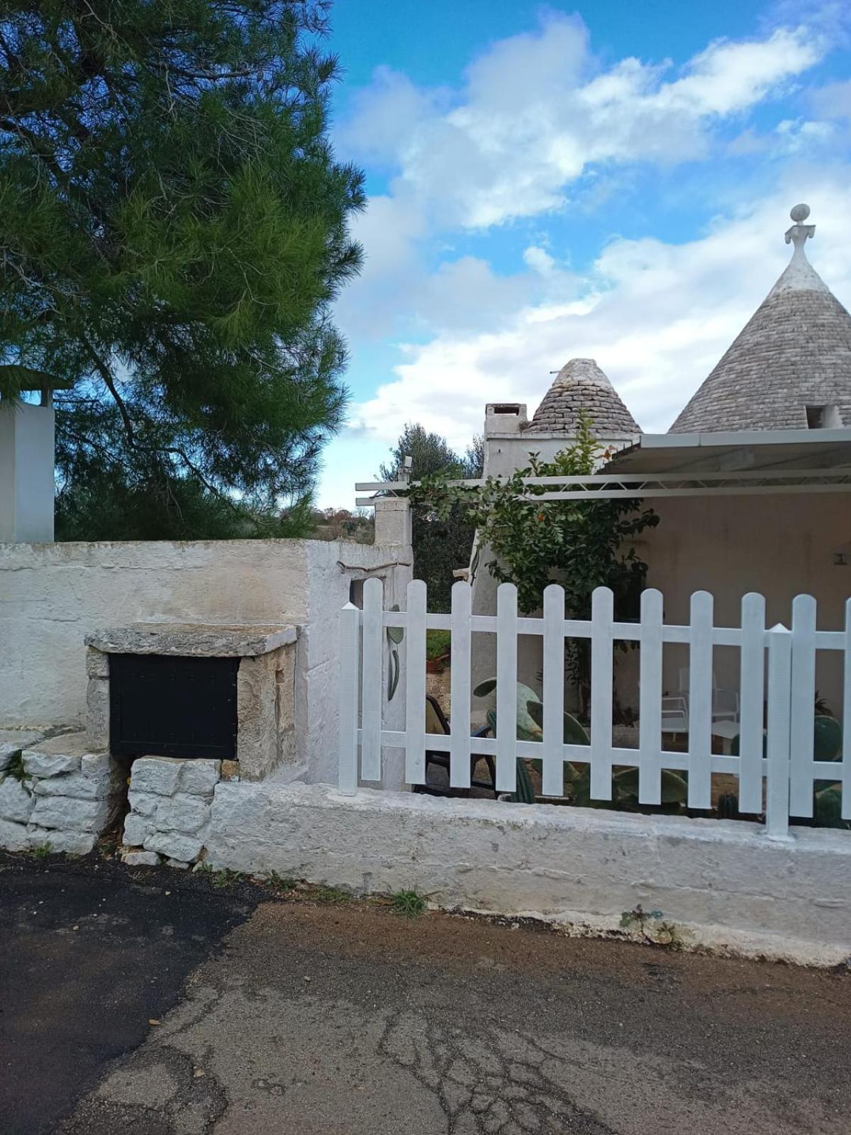 Trullo Da Nonno Marco Villa Cisternino Bagian luar foto